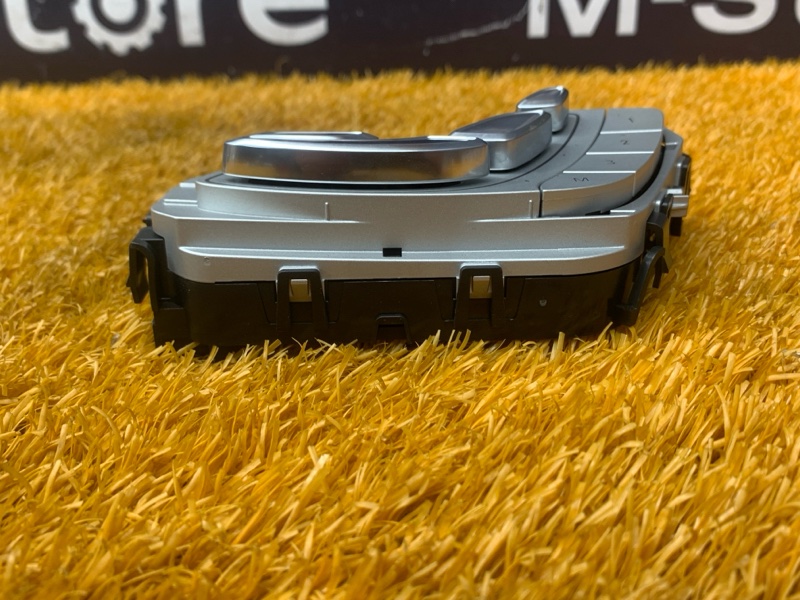 кнопка регулировки сиденья, 3000 рублей, Красноярск