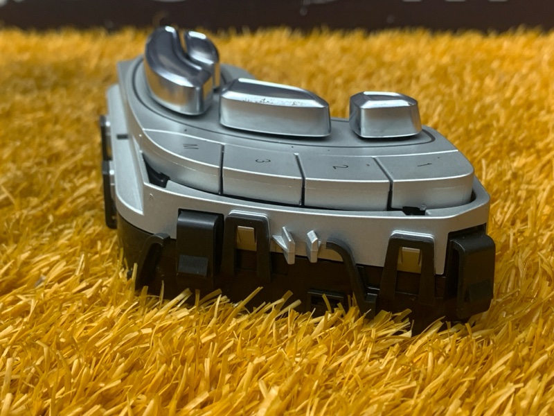 кнопка регулировки сиденья, 3000 рублей, Красноярск