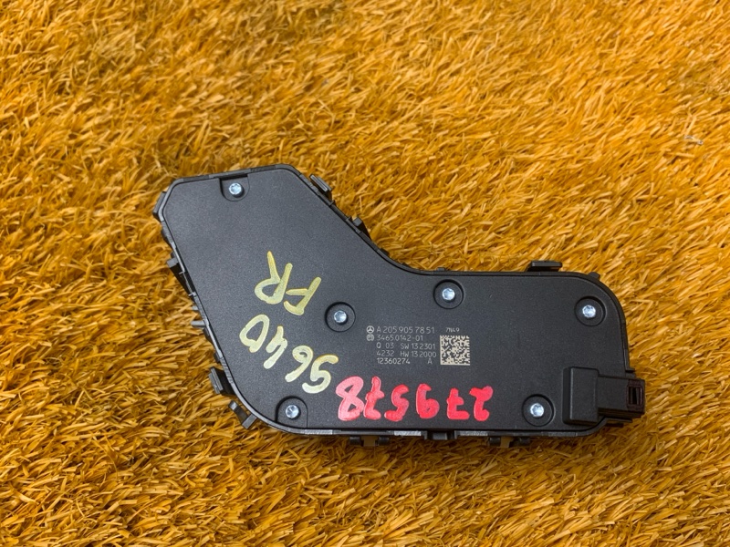 кнопка регулировки сиденья, 3000 рублей, Красноярск