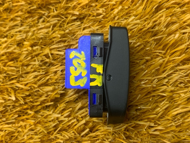 Кнопка центрального замка, 300 рублей, Красноярск