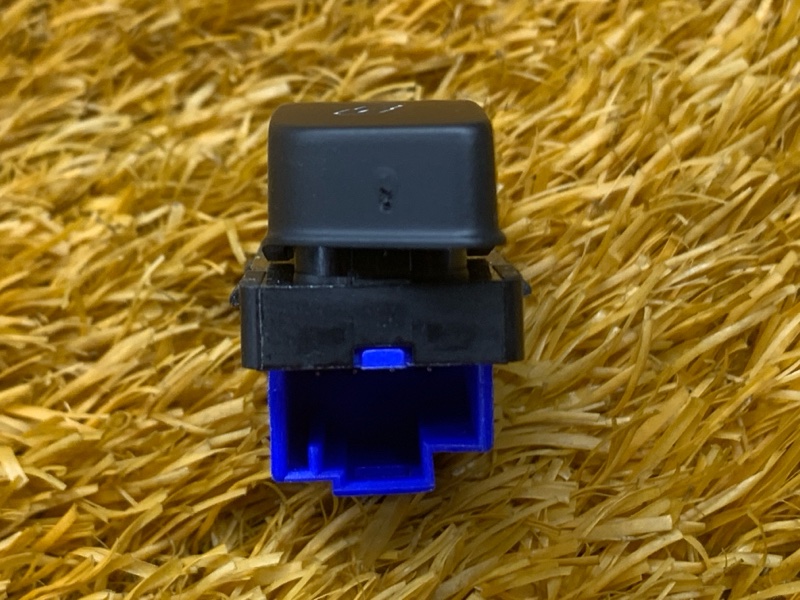 Кнопка центрального замка, 300 рублей, Красноярск