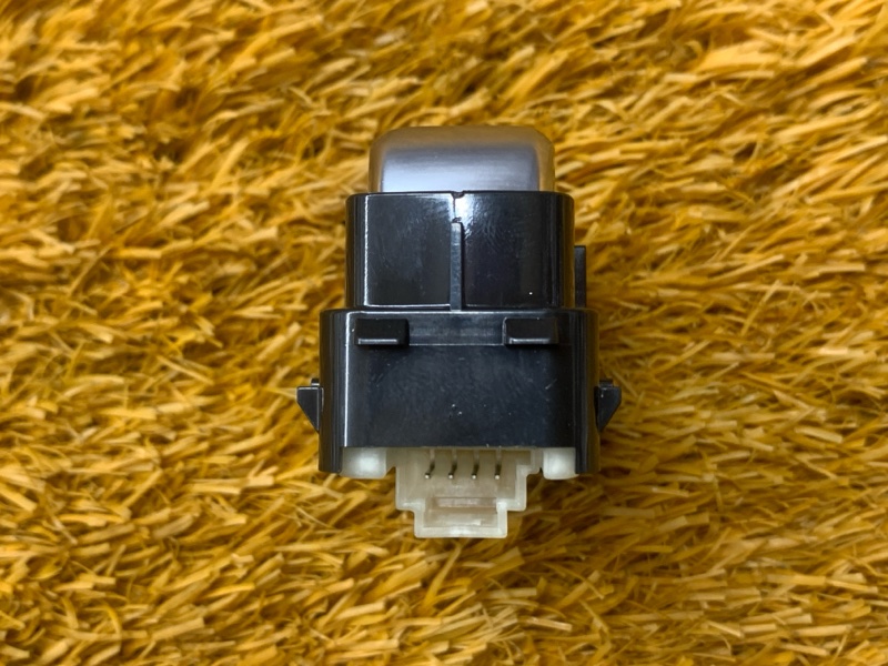 кнопка стеклоподъемника, 800 рублей, Красноярск