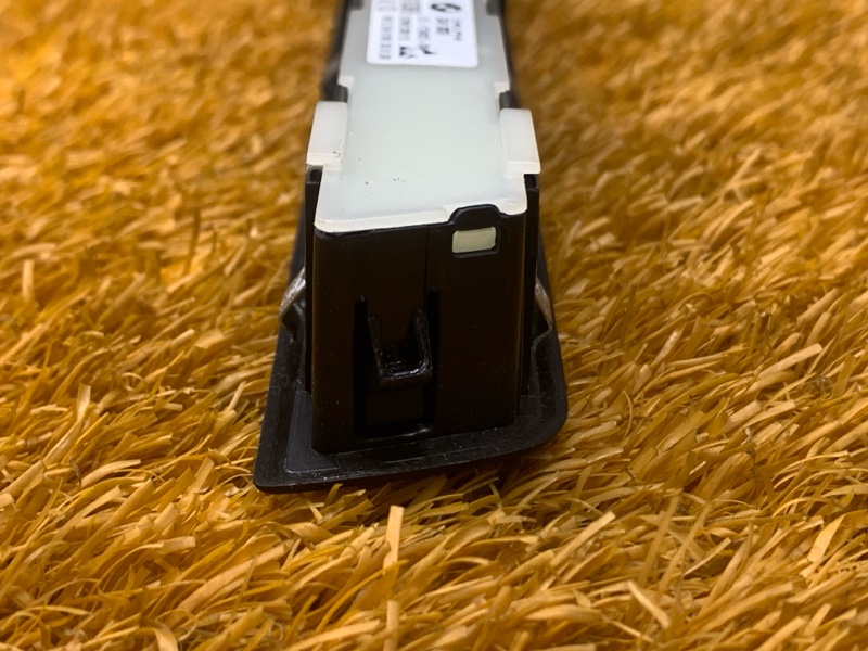 кнопка памяти сидений, 700 рублей, Красноярск