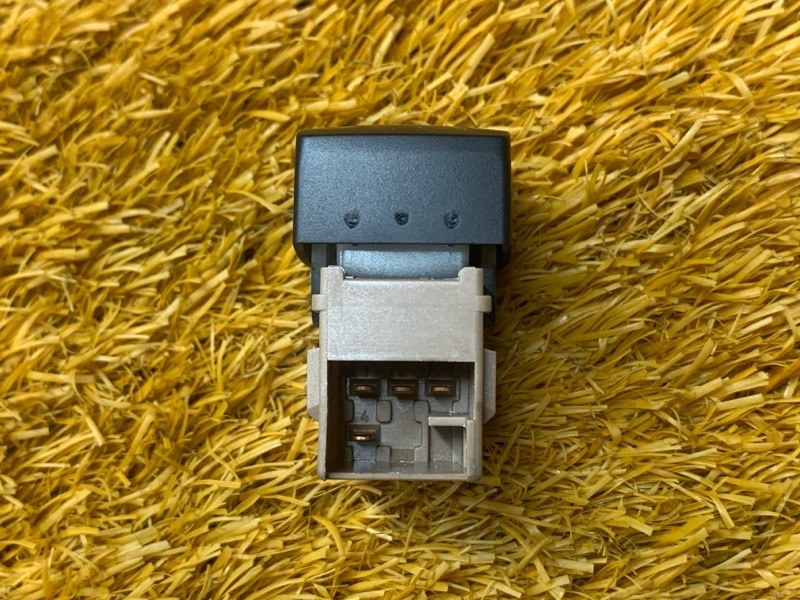 кнопка стеклоподъемника, 300 рублей, Красноярск