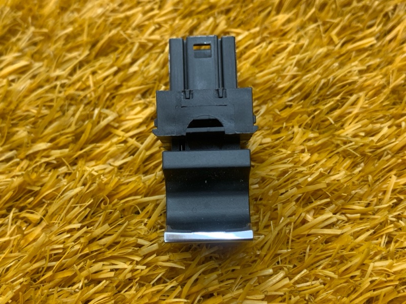 кнопка стеклоподъемника, 500 рублей, Красноярск