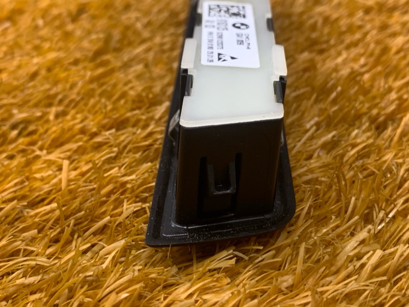 кнопка памяти сидений, 1500 рублей, Красноярск