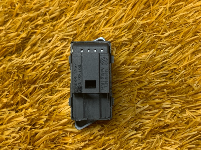 Кнопка центрального замка, 300 рублей, Красноярск