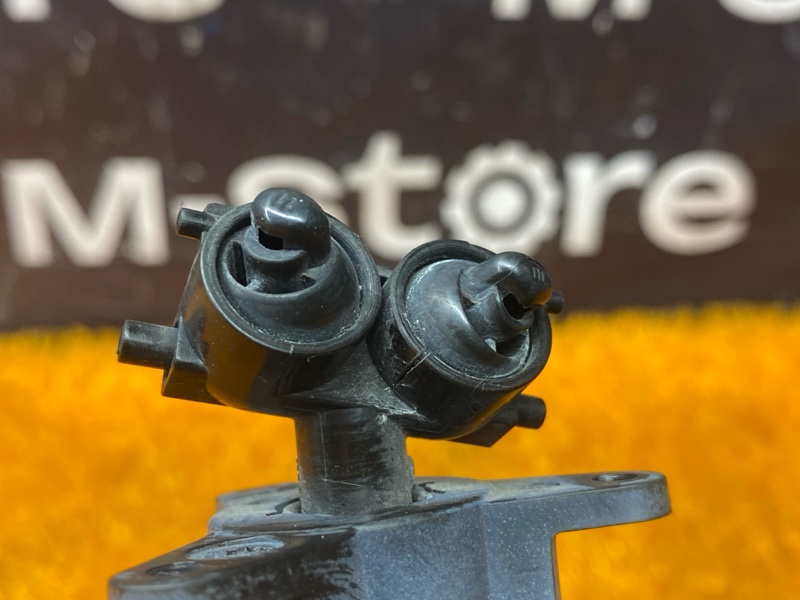 Форсунка омывателя фары, 1000 рублей, Красноярск