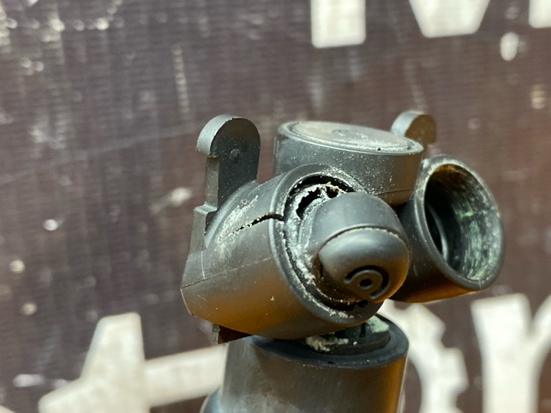 Форсунка омывателя фары, 500 рублей, Красноярск