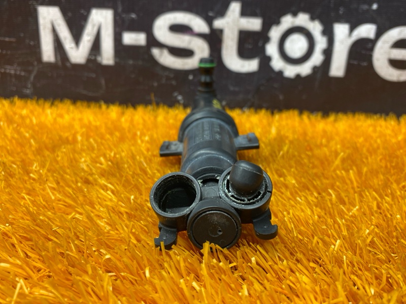 Форсунка омывателя фары, 500 рублей, Красноярск