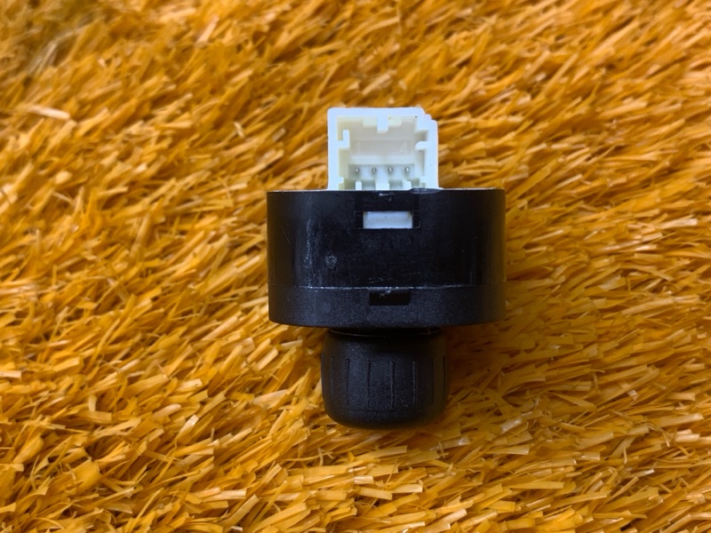 Кнопка регулировки зеркал, 700 рублей, Красноярск