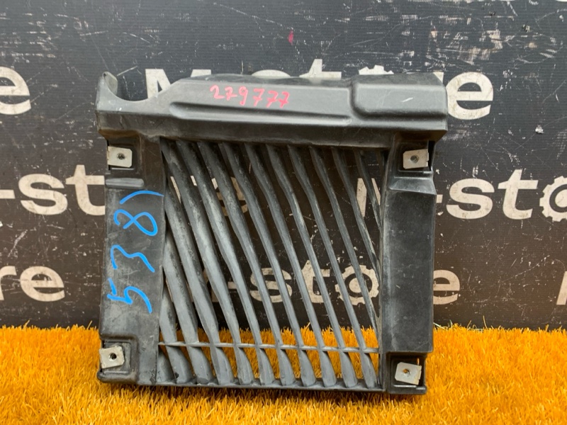 подкрылок, 2000 рублей, Красноярск