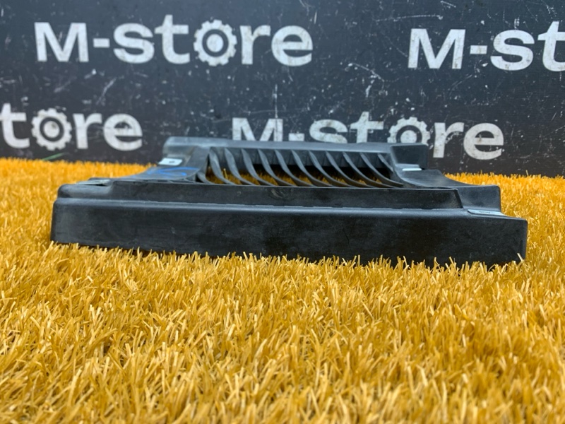 подкрылок, 2000 рублей, Красноярск