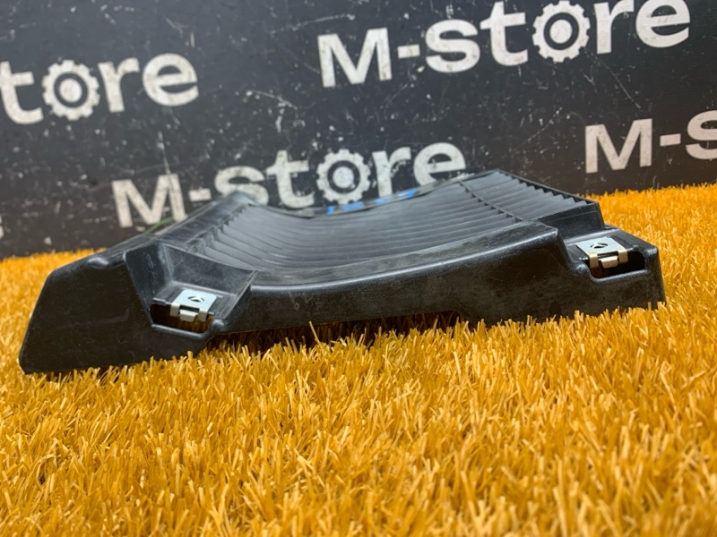 подкрылок, 2000 рублей, Красноярск