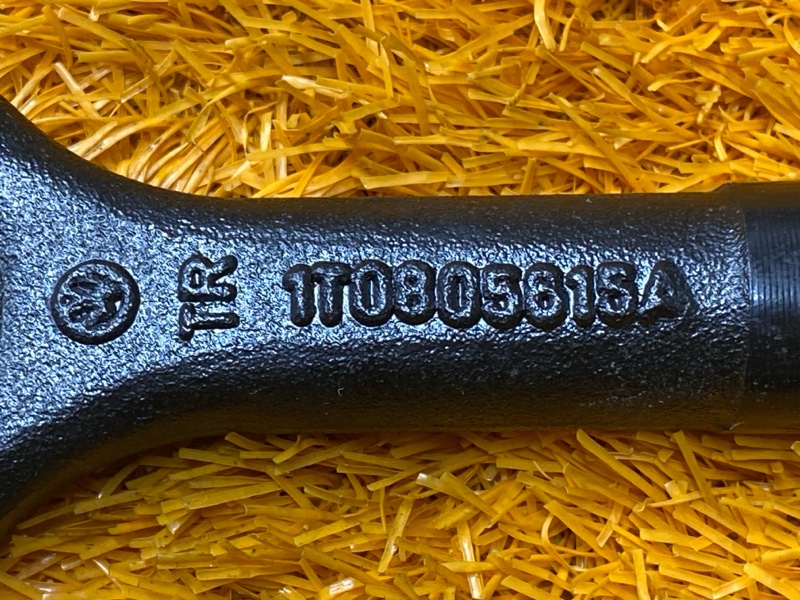 Крюк буксировочный, 1300 рублей, Красноярск