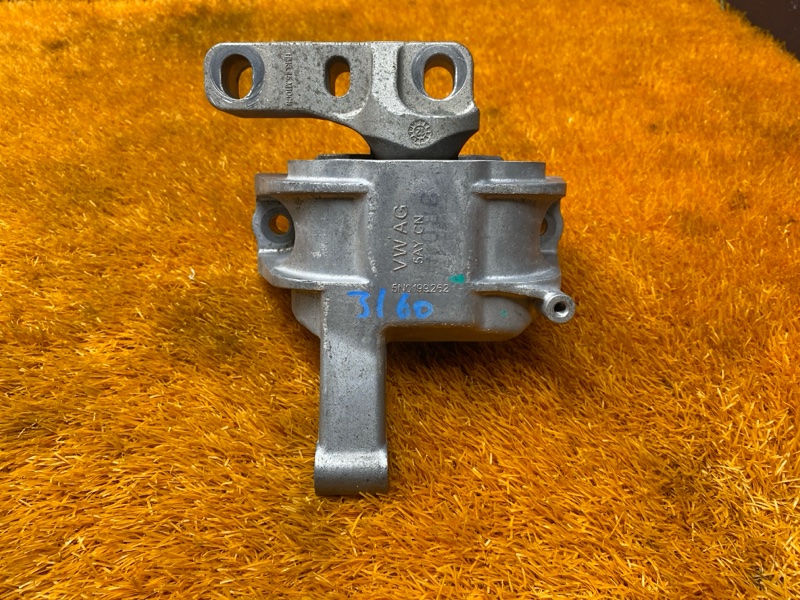 подушка двигателя, 3000 рублей, Красноярск