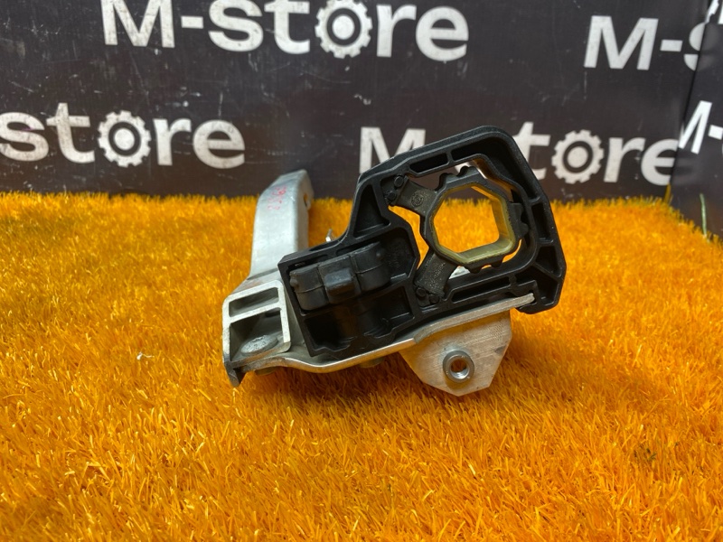 Кронштейн радиатора, 1500 рублей, Красноярск