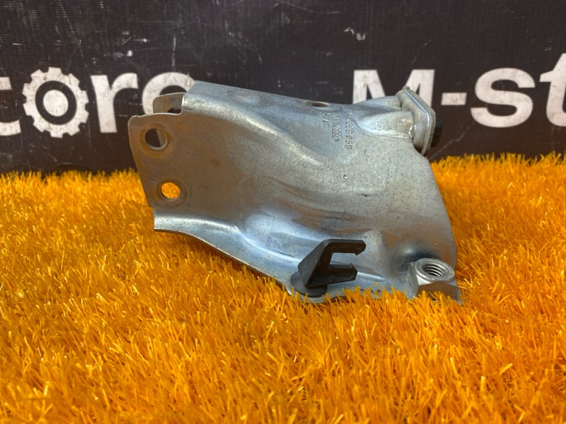 Кронштейн двигателя, 600 рублей, Красноярск