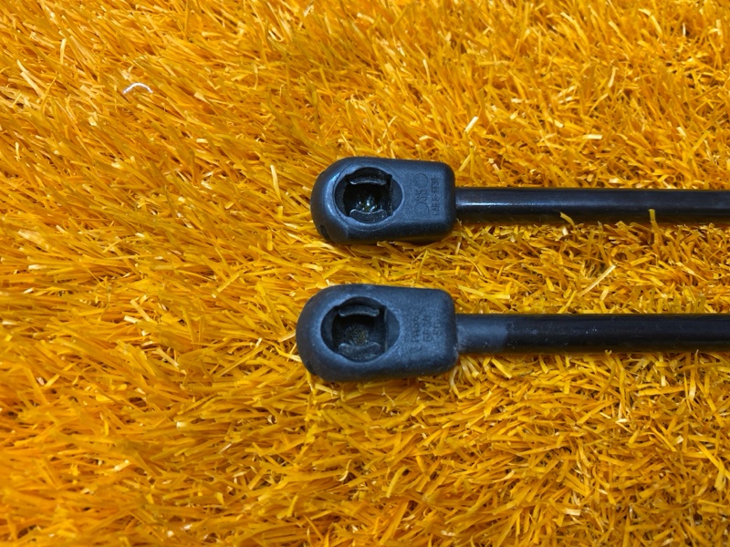 амортизатор капота, 1000 рублей, Красноярск