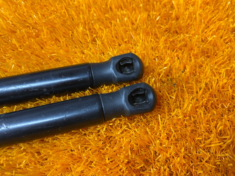 амортизатор капота, 1000 рублей, Красноярск