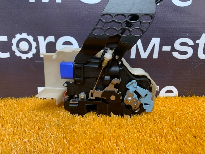 замок двери, 2300 рублей, Красноярск