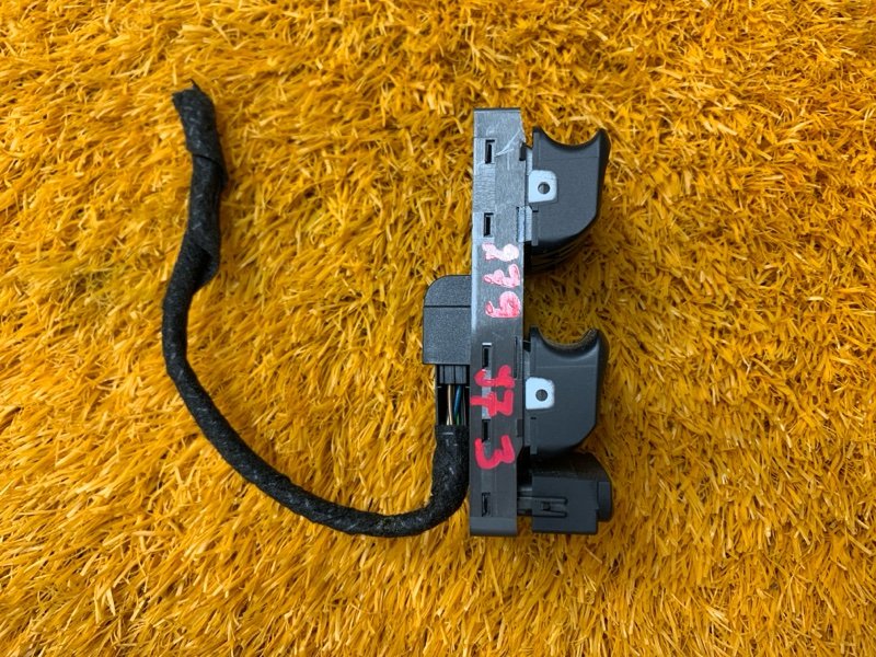 Блок управления стеклоподъемниками, 2000 рублей, Красноярск