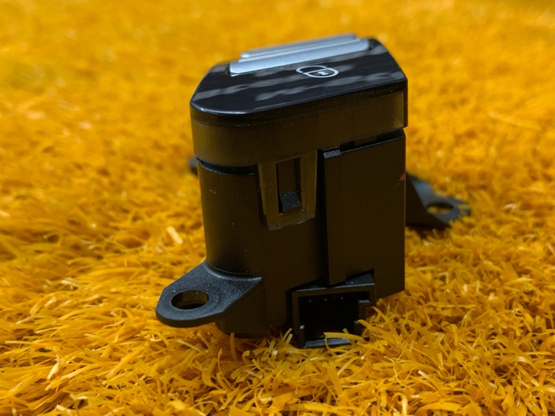 Кнопка центрального замка, 500 рублей, Красноярск