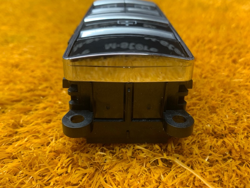 Блок управления стеклоподъемниками, 1000 рублей, Красноярск