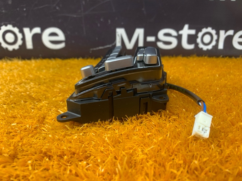 блок управления сиденьем, 2000 рублей, Красноярск