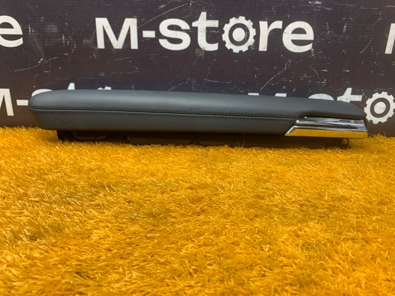 Подлокотник двери, 1000 рублей, Красноярск