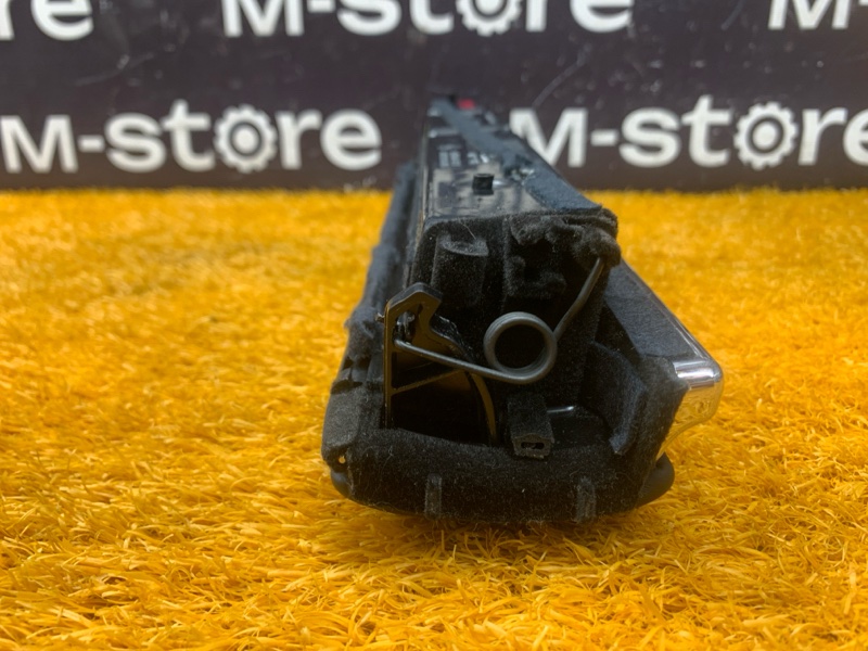 Подлокотник двери, 1000 рублей, Красноярск