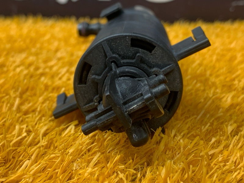 Форсунка омывателя фары, 2000 рублей, Красноярск