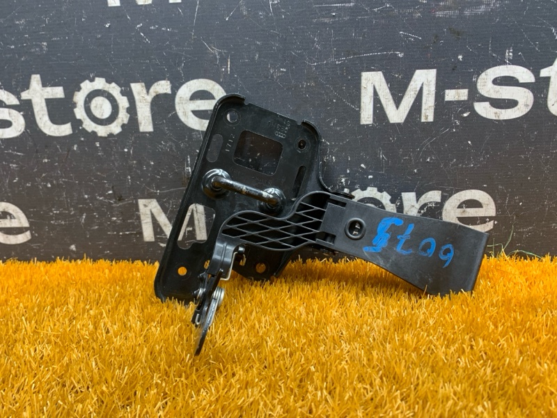 замок капота, 500 рублей, Красноярск