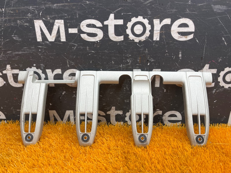 крышка двигателя, 500 рублей, Красноярск