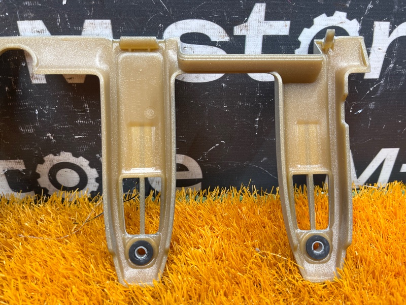 крышка двигателя, 500 рублей, Красноярск