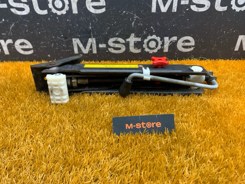 домкрат, 3000 рублей, Красноярск