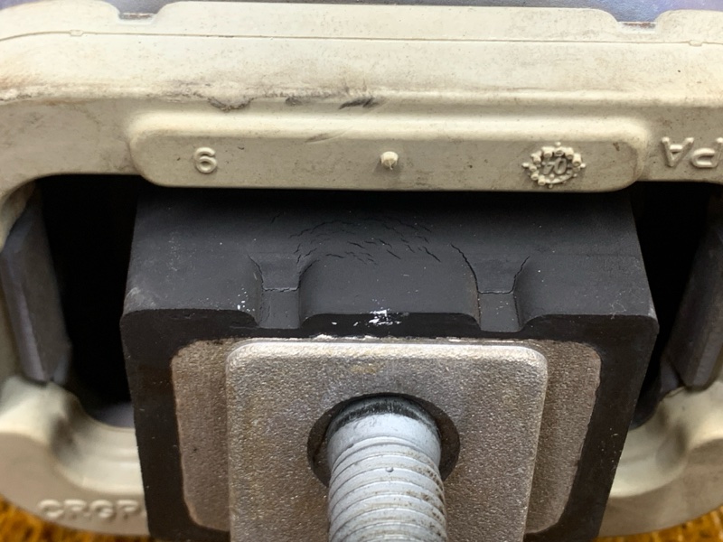 подушка двигателя, 1000 рублей, Красноярск