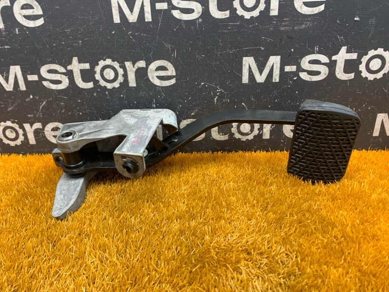 педаль тормоза, 350 рублей, Красноярск