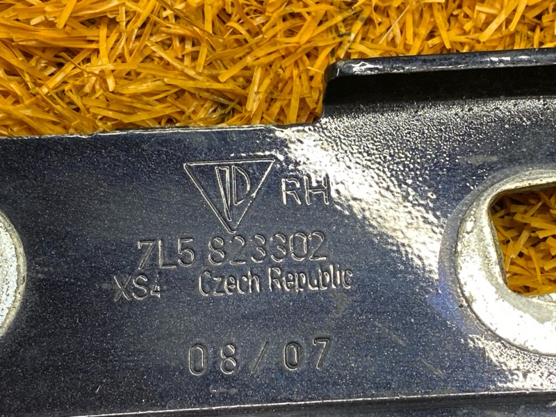 петля капота, 500 рублей, Красноярск