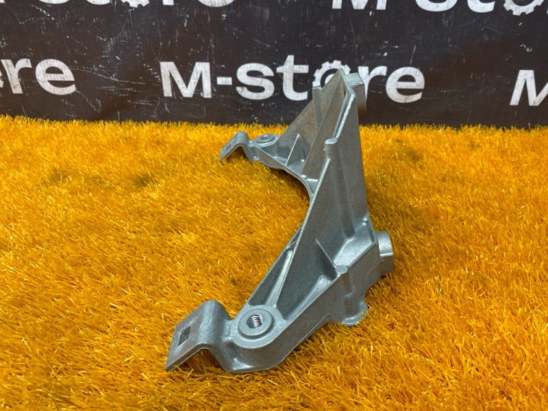 Кронштейн трапеции стеклоочистителя, 300 рублей, Красноярск