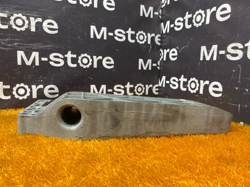 Кронштейн КПП, 500 рублей, Красноярск