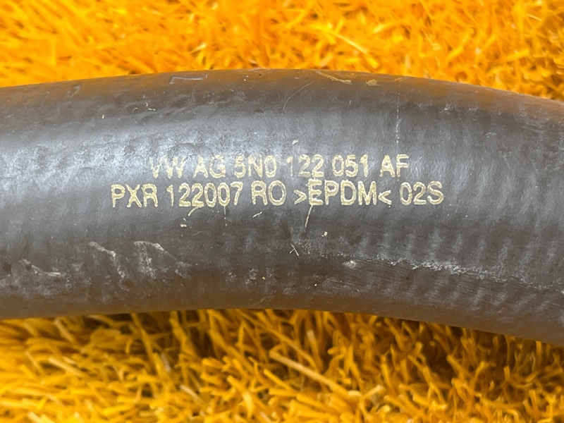 Патрубок радиатора нижний, 1000 рублей, Красноярск