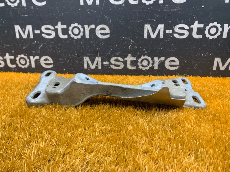 Кронштейн КПП, 1000 рублей, Красноярск