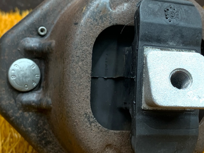 подушка двигателя, 2000 рублей, Красноярск