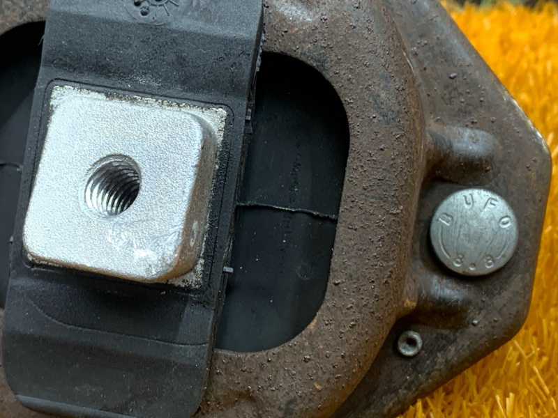 подушка двигателя, 2000 рублей, Красноярск