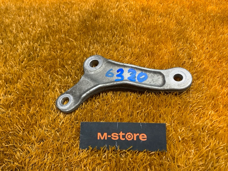 Кронштейн стойки стабилизатора, 300 рублей, Красноярск