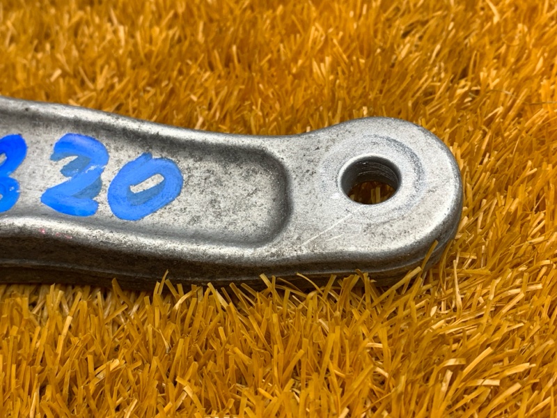 Кронштейн стойки стабилизатора, 300 рублей, Красноярск