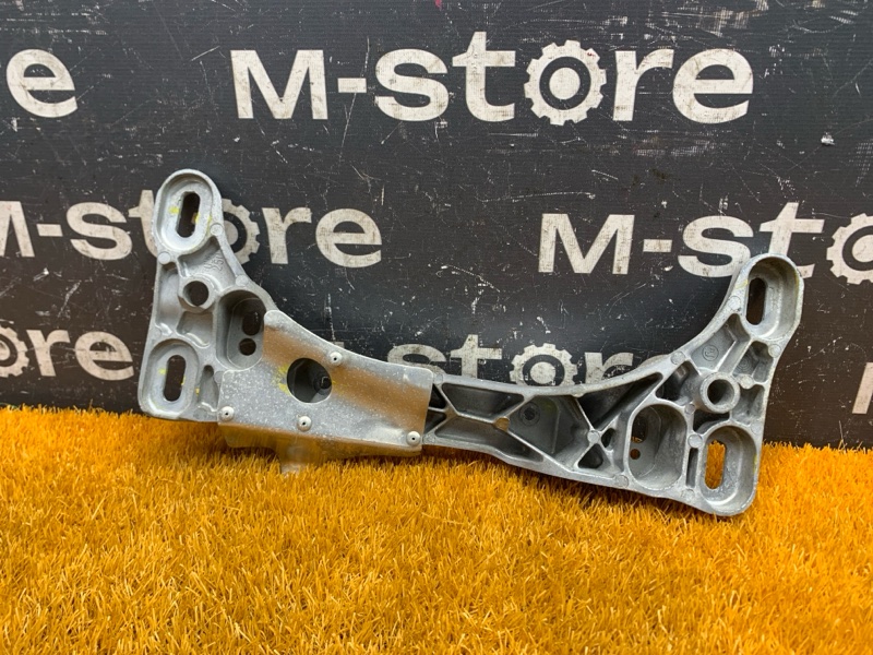 Кронштейн КПП, 1000 рублей, Красноярск