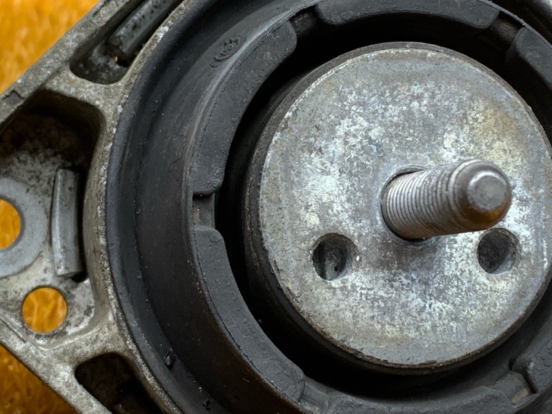 подушка двигателя, 2000 рублей, Красноярск