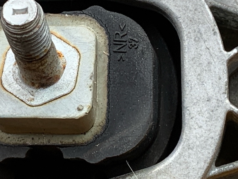 подушка двигателя, 3000 рублей, Красноярск